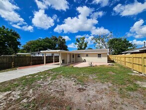 5630 Dartmouth Ave N in St. Petersburg, FL - Building Photo - Building Photo