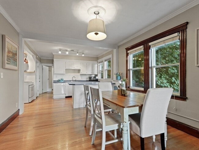 property at 195 South St