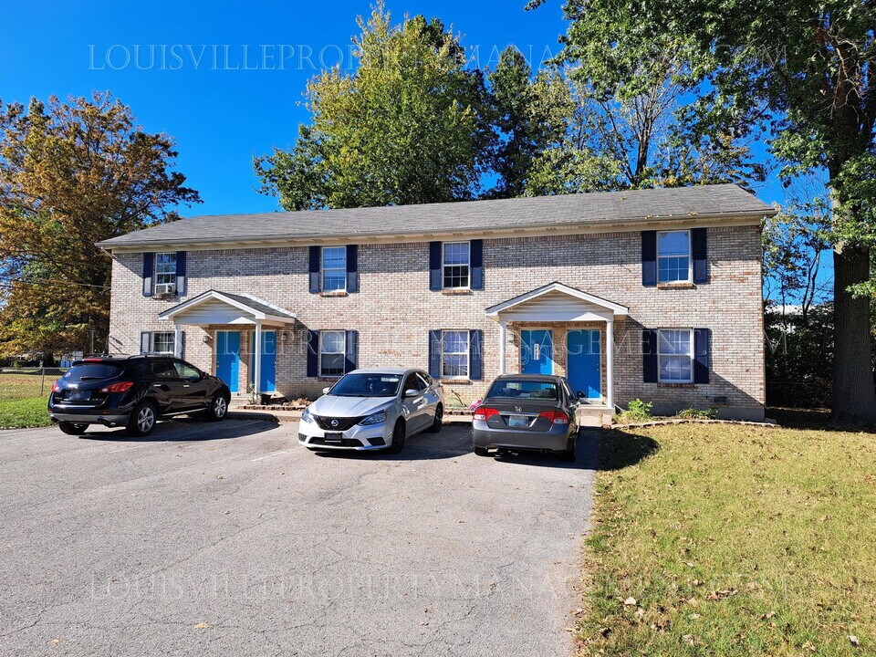 184 Cannon Ct in Louisville, KY - Building Photo