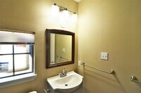 2211 Davis St photo'