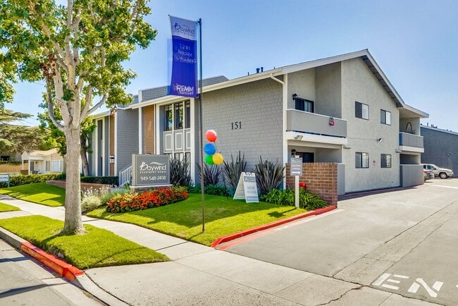Baywind Apartment Homes in Costa Mesa, CA - Building Photo - Building Photo