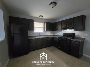 6620 Etzel Ave in University City, MO - Building Photo - Building Photo