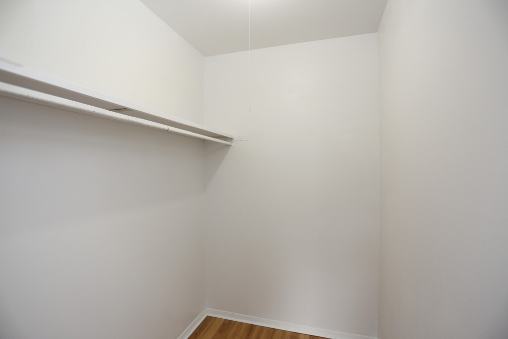 Tiberon Trails Apartments in Merrillville, IN