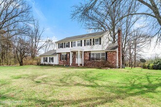 10 Monroe Ct in Princeton, NJ - Building Photo - Building Photo