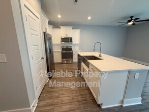 37 N Laird Dr in Clayton, NC - Building Photo - Building Photo