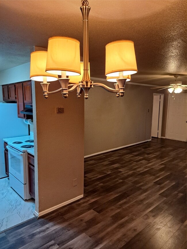 property at 9797 Leawood Blvd