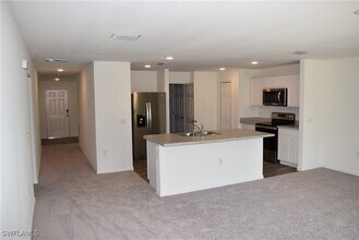 3945 Constitution Dr in North Port, FL - Building Photo - Building Photo
