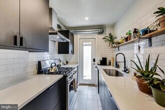 213 Hawaii Ave NE in Washington, DC - Building Photo - Building Photo