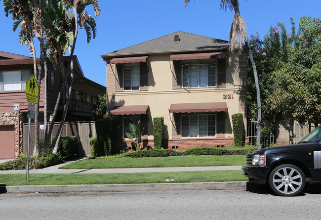 231 N Kenwood St in Glendale, CA - Building Photo - Building Photo