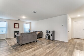 6231 Fieldrun in San Antonio, TX - Building Photo - Building Photo