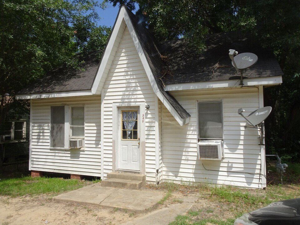 529 Webster St in Pineville, LA - Building Photo