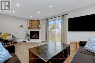 18 Vanessa Terrace in Ottawa, ON - Building Photo - Building Photo