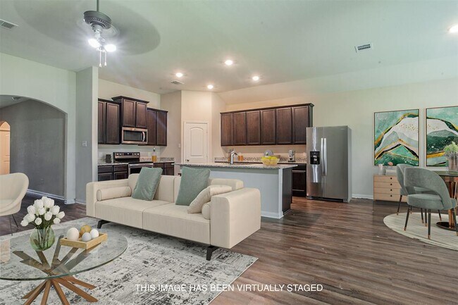 19613 Andrew Jackson St in Manor, TX - Foto de edificio - Building Photo