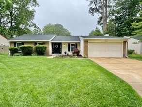 3441 Dickens Dr in Virginia Beach, VA - Building Photo - Building Photo