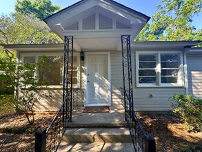 5207 Azalea Cir S in Mobile, AL - Building Photo - Building Photo