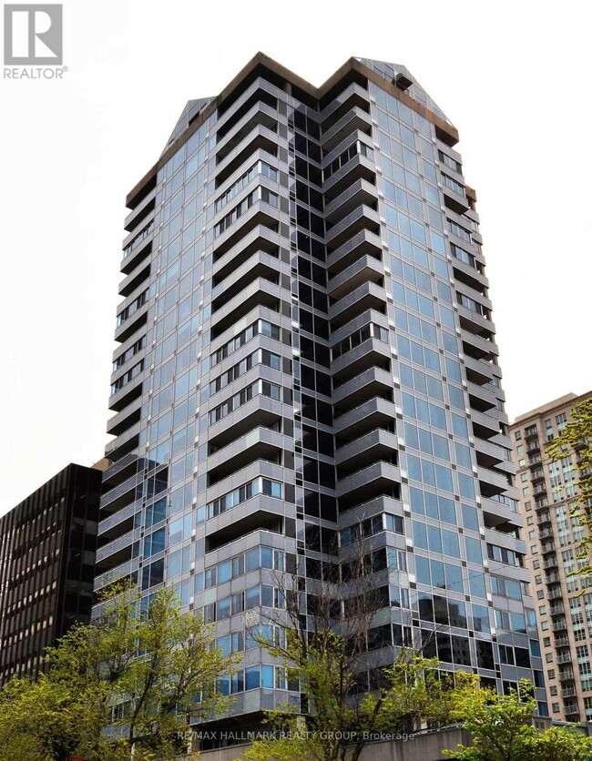 property at 160-160 George St