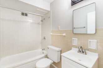 W166N9182 Grand Ave in Menomonee Falls, WI - Building Photo - Building Photo