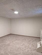 2601/05 Fremont Ave S in Minneapolis, MN - Building Photo - Interior Photo