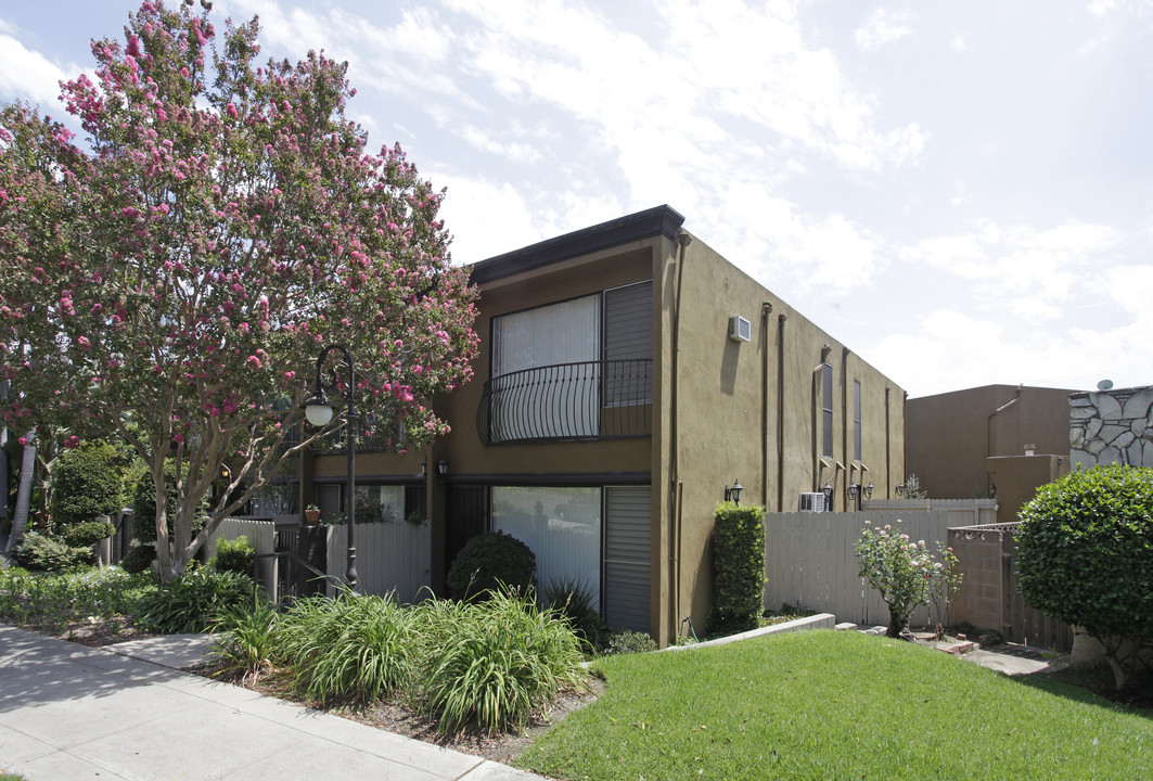 Union Avenue Apartments in Fullerton, CA - Building Photo