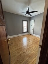 2516 S Brisbane Ave, Unit 2516 S Brisbane Ave in Milwaukee, WI - Foto de edificio - Building Photo