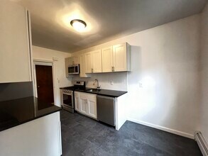 204 North St in Jersey City, NJ - Building Photo - Building Photo