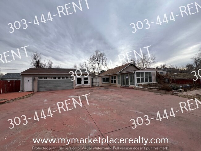 926 Perry St in Denver, CO - Building Photo - Building Photo