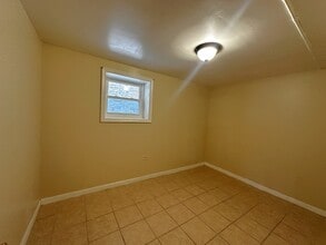 4431 S Sacramento Ave in Chicago, IL - Building Photo - Building Photo