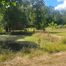 5812 Malpass Corner Rd in Currie, NC - Building Photo - Building Photo