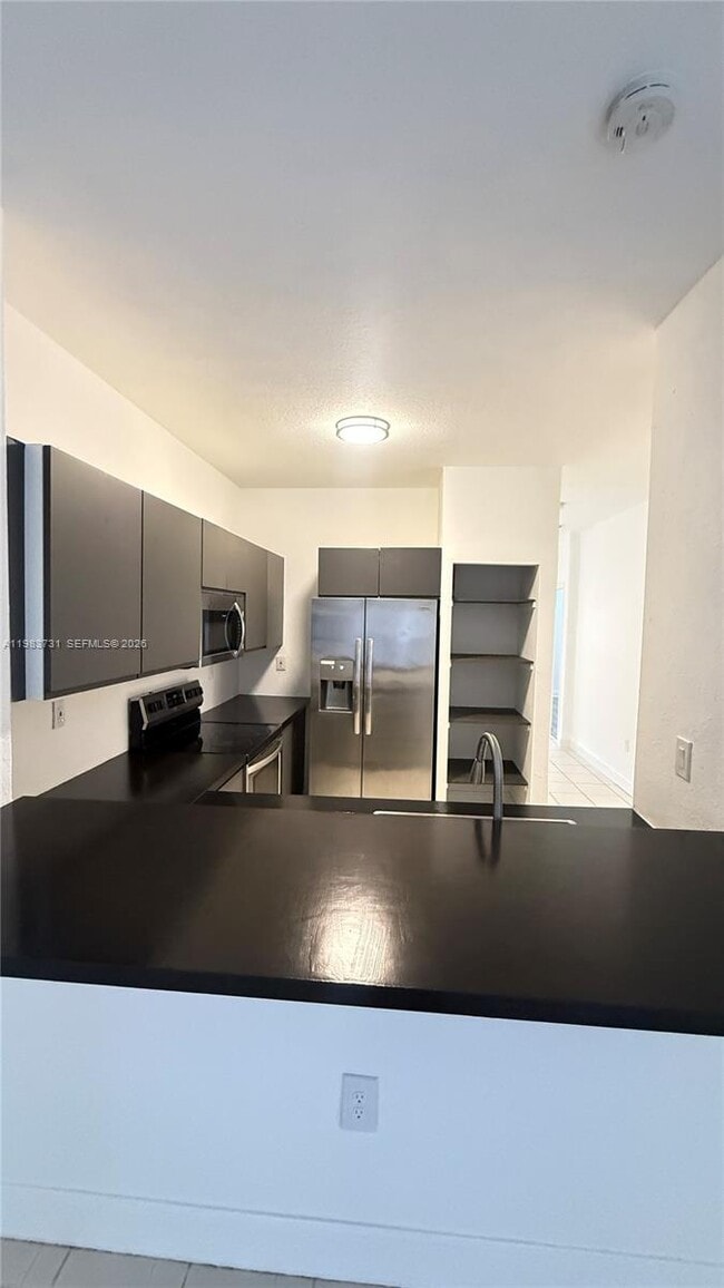 1663 SE 27th Dr in Homestead, FL - Building Photo - Building Photo