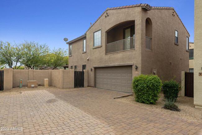 2423 W Jake Haven in Phoenix, AZ - Building Photo - Building Photo