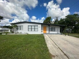 3701 SW 40th St in West Park, FL - Building Photo