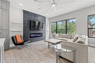 4526 Deere St in Dallas, TX - Building Photo