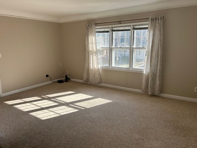 1123 2nd St NW, Unit B