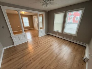 100 Green St in Biddeford, ME - Foto de edificio - Building Photo