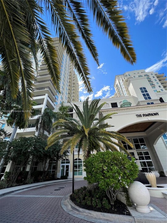 600 W Las Olas Blvd, Unit #2003S in Fort Lauderdale, FL - Foto de edificio