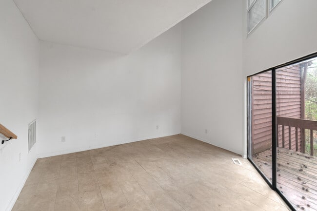 2565 Terrace Trail in Decatur, GA - Building Photo - Building Photo