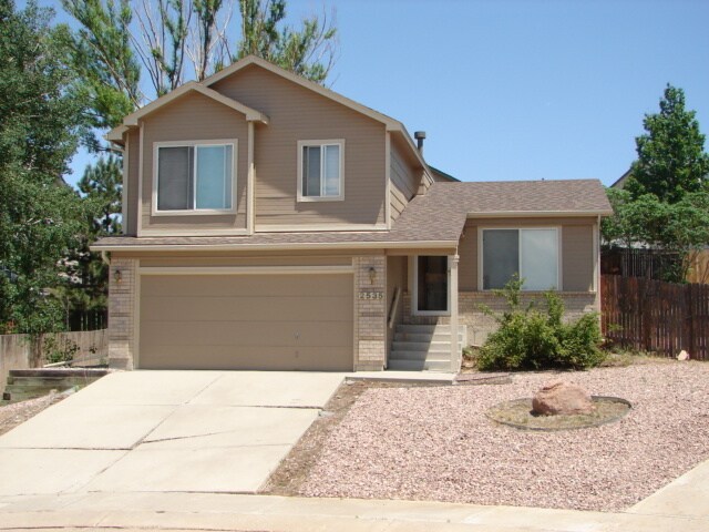 2535 Classic Ct in Colorado Springs, CO - Building Photo