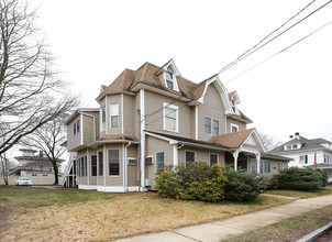 38 Lincoln Ave in Norwich, CT - Building Photo - Building Photo