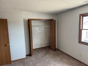 2365 University Ave in Dubuque, IA - Building Photo - Building Photo