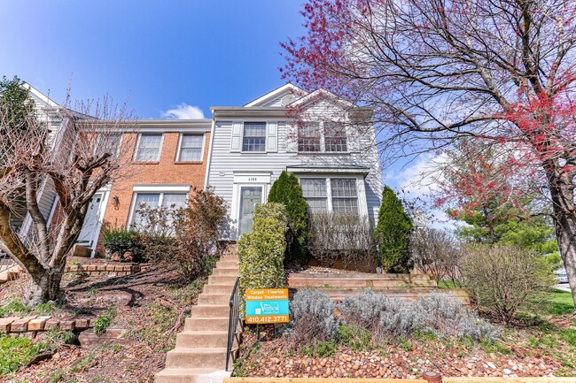 property at 6388 New Haven Ct