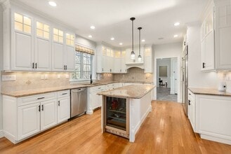 11 Bobolink Rd in Wellesley, MA - Building Photo - Building Photo