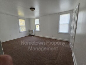 209 Lincoln St in Steelton, PA - Foto de edificio - Building Photo