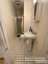 41 Orkney Rd, Unit 3 in Boston, MA - Foto de edificio - Building Photo