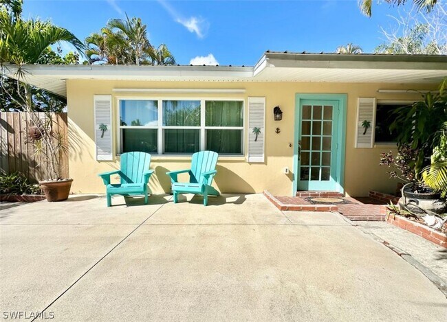 5934 Tropical Dr in Ft. Myers, FL - Building Photo - Building Photo