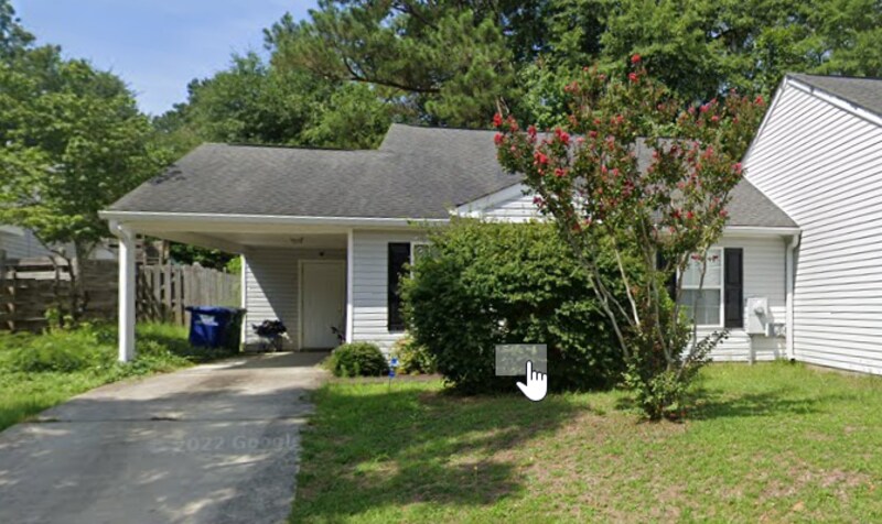 143 King Edward Way Photo