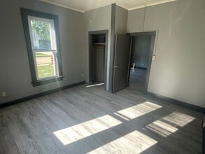 952 Elmwood Ave in Oshkosh, WI - Building Photo - Building Photo