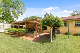 1010 Glenwood St in Dothan, AL - Building Photo - Building Photo