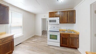 519 N 19th St in Bismarck, ND - Building Photo