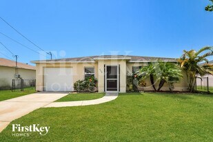 449 Red Hawk Loop in Winter Haven, FL - Building Photo