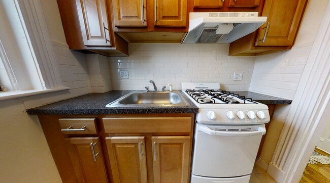 1132 Commonwealth Ave, Unit 3 photo'